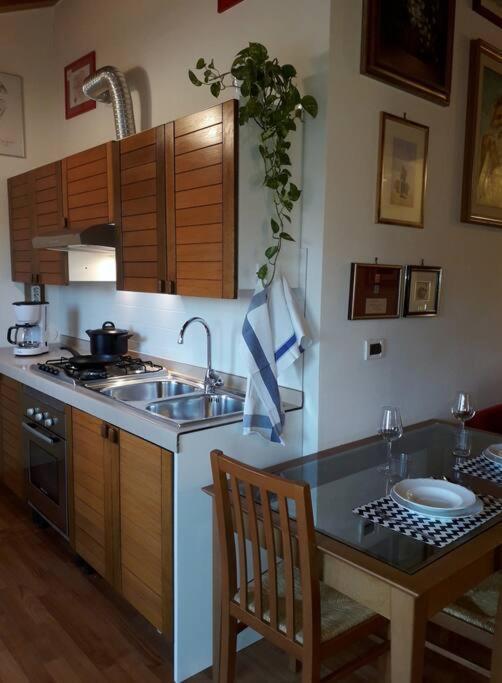 Attico Di Marisa Apartment คอ-ดรอยโป ภายนอก รูปภาพ