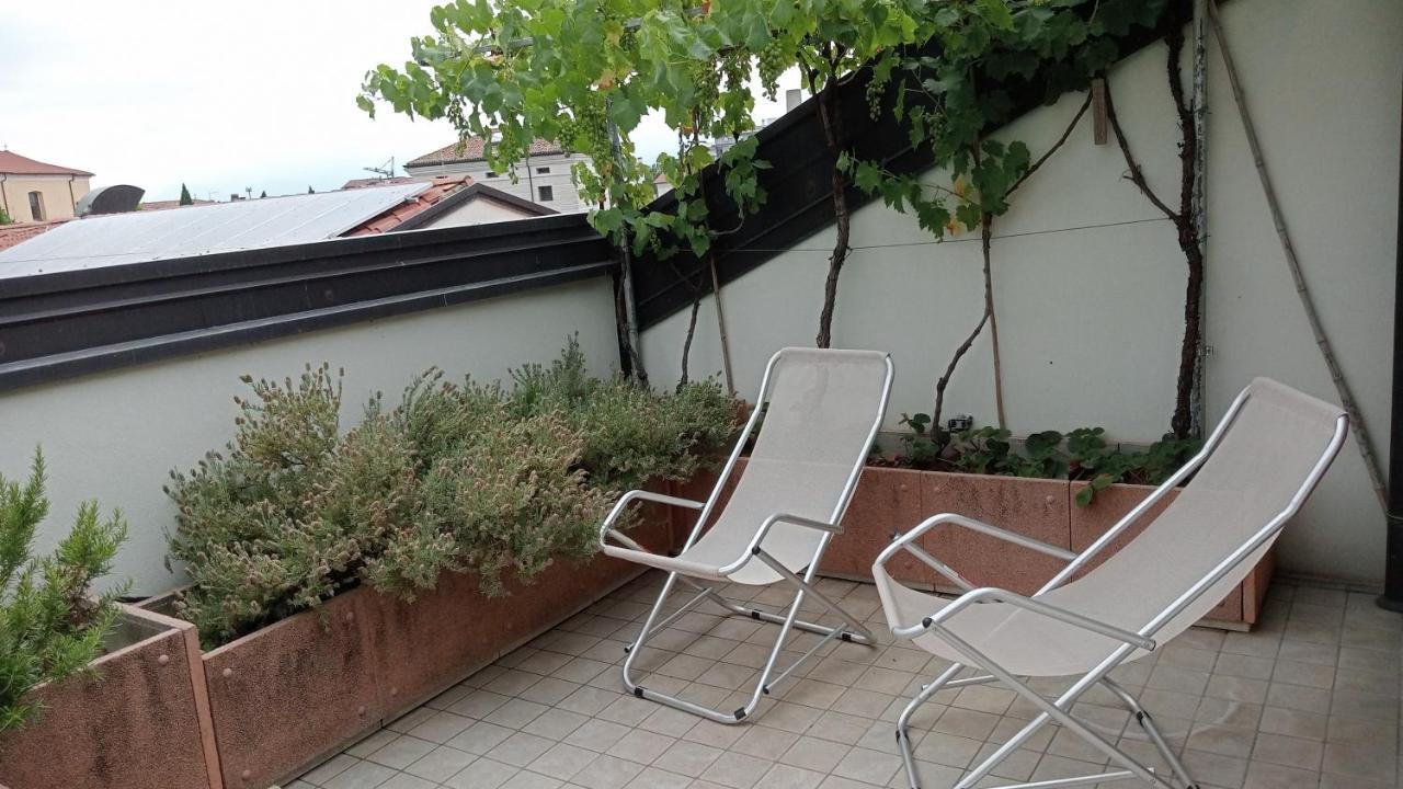 Attico Di Marisa Apartment คอ-ดรอยโป ภายนอก รูปภาพ